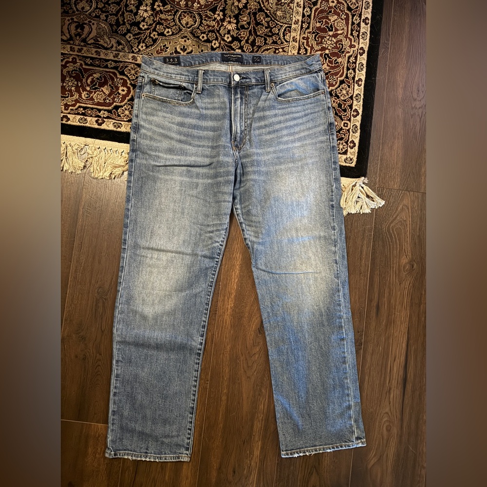 Lucky Brand Men's Jeans. 363 vintage straight. 36x30